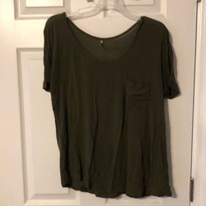 Olive pocket tee